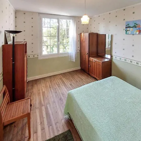 Сasa de vacaciones 2 Bedroom Lovely In Meschers-sur-Gironde