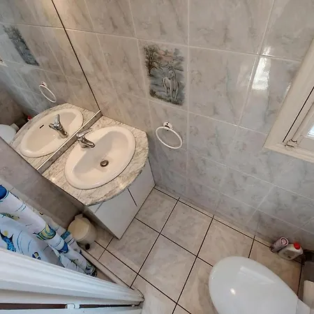2 Bedroom Lovely In Сasa de vacaciones
