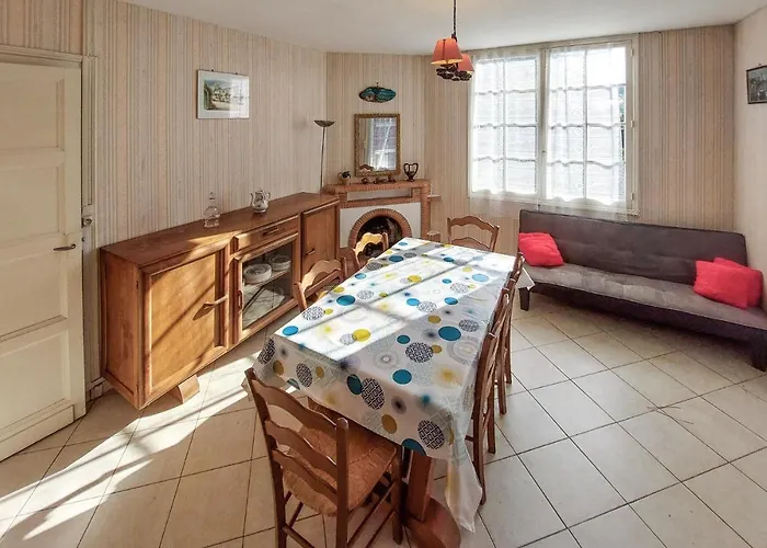 Lovely In Meschers-sur-Gironde